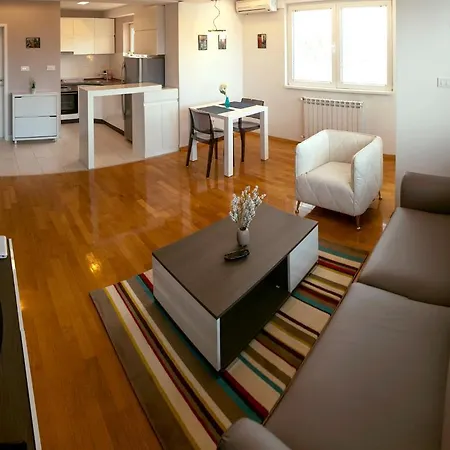 Casa City Апартаменти